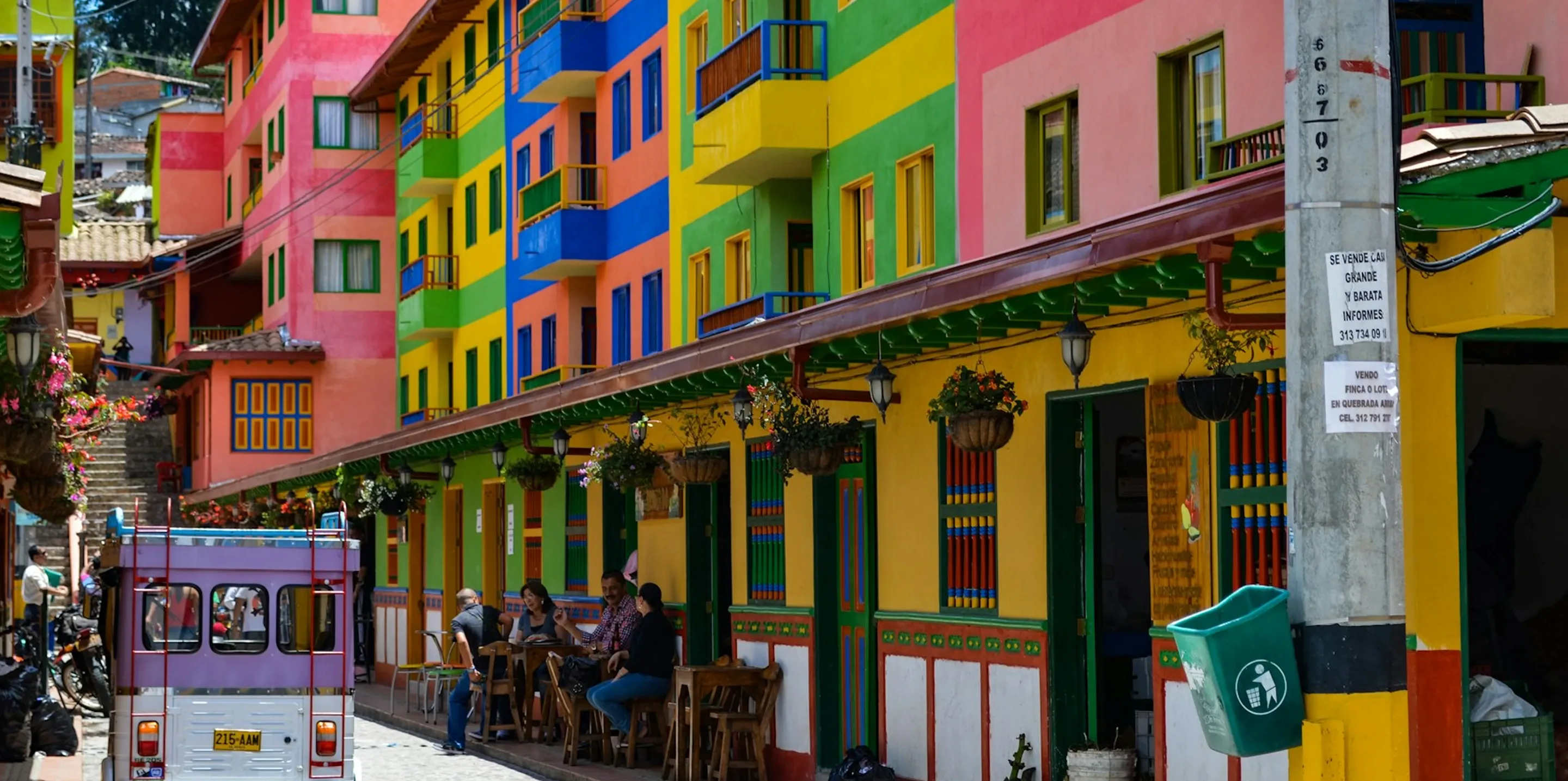 Payroll & Employment Guide Colombia