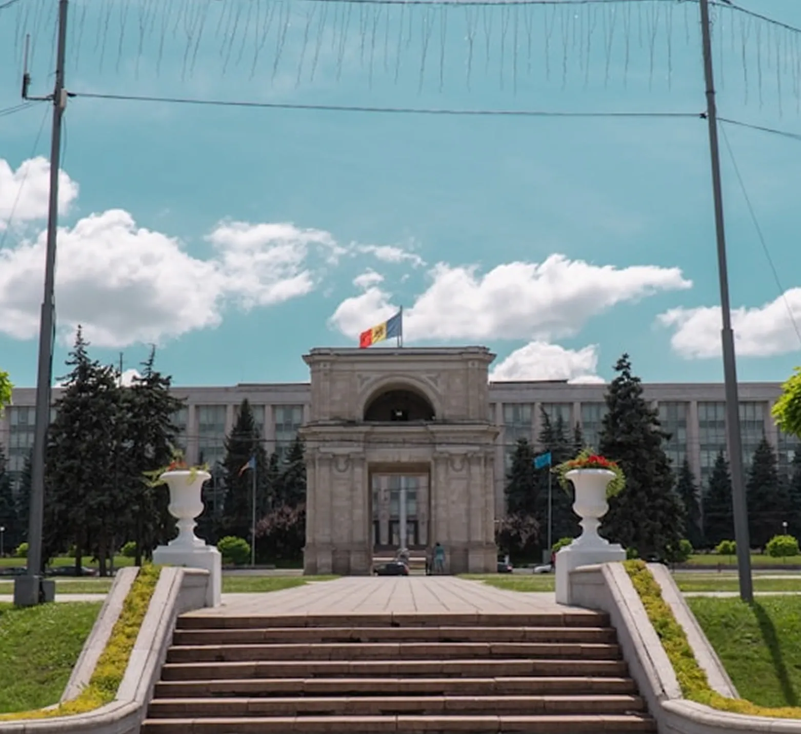 Payroll & Employment Guide Moldova