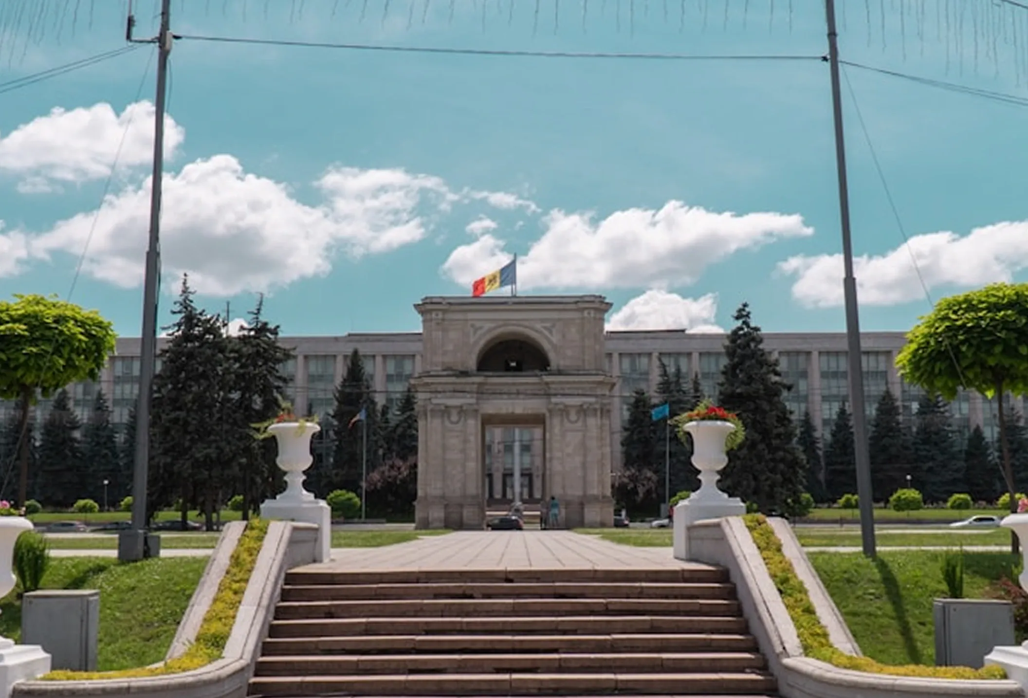 Payroll & Employment Guide Moldova